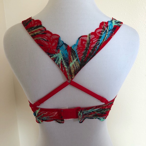 NWT Victoria’s Secret Pink Push-Up Bra 💄 - Picture 8 of 8